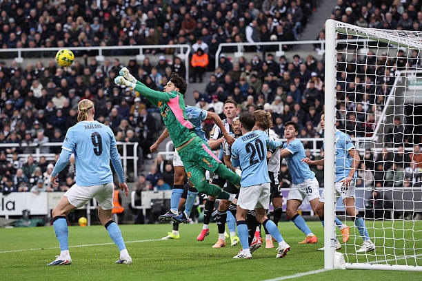 Ảnh bài viết Trafford quá xuất sắc để mãi dự bị ở Man City