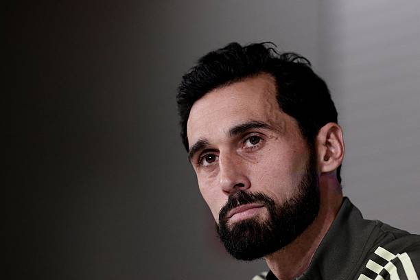 HLV Alvaro Arbeloa được tiết lộ đ&atilde; k&yacute; hợp đồng c&oacute; thời hạn một năm với Real Madrid.