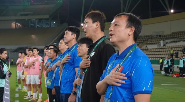 Ảnh bài viết HLV Kim Sang-sik truyền lửa cho U23 Việt Nam trước đại chiến UAE