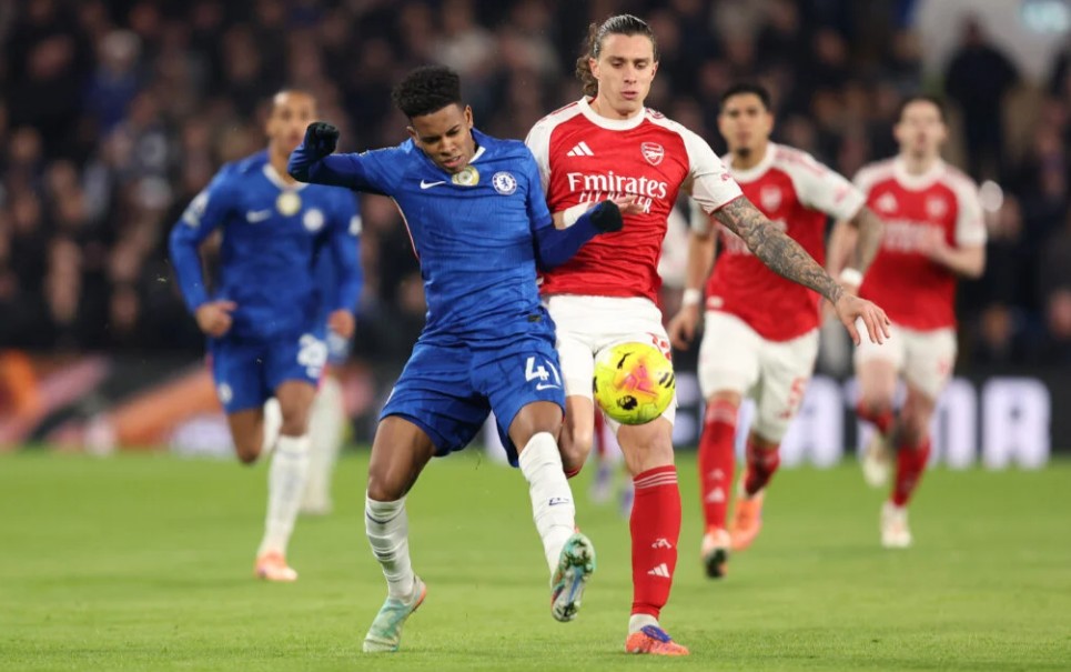 Estevao Willian hứa hẹn l&agrave; mũi nhọn nguy hiểm với h&agrave;ng ph&ograve;ng ngự của Arsenal. 
