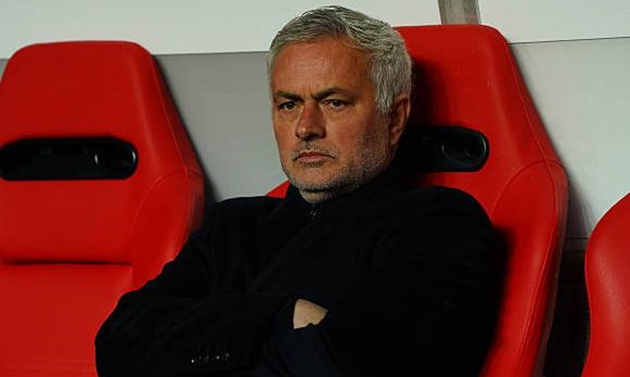 Jose Mourinho tự tin bắt b&agrave;i Porto.