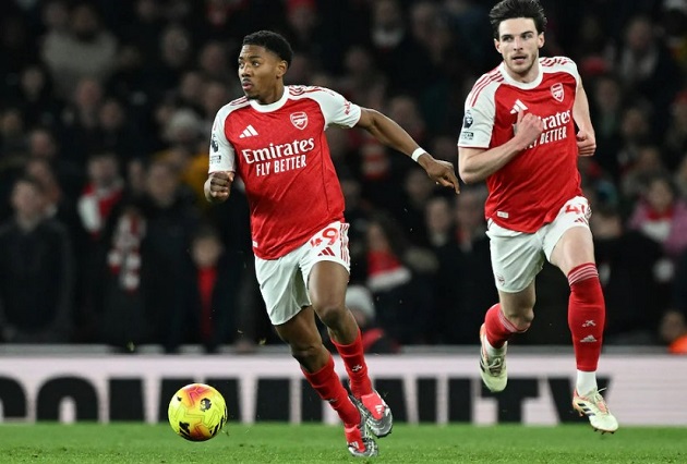 Lewis-Skelly có thể được thử sức trước Chelsea.