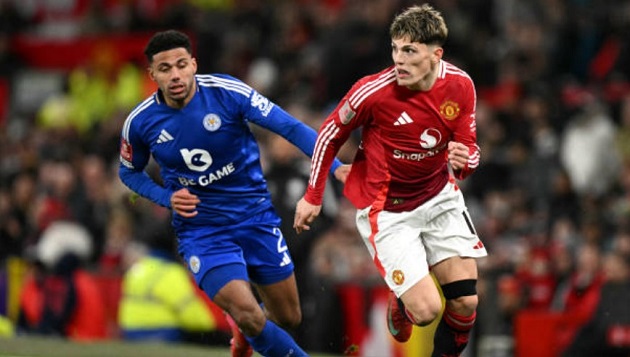 Ảnh bài viết Chelsea sai lầm vụ Garnacho, MU hưởng lợi