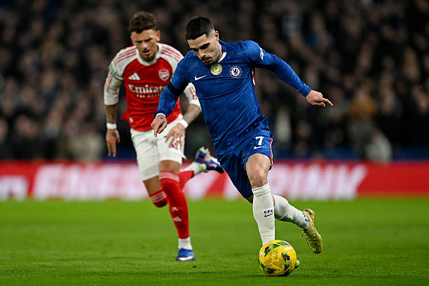 Rosenior đặc biệt h&agrave;i l&ograve;ng với Neto.