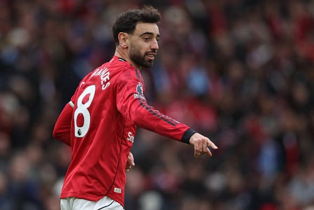 Bruno Fernandes - 7.3 điểm: Nhạc trưởng đ&iacute;ch thực với tinh thần thi đấu đẳng cấp. Anh l&agrave; động cơ trong mọi đợt l&ecirc;n b&oacute;ng v&agrave; trực tiếp kiến tạo cho Mbeumo ghi b&agrave;n mở tỷ số.