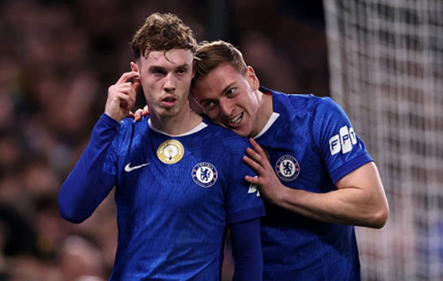 Palmer lập c&ocirc;ng từ penalty gi&uacute;p Chelsea thắng c&aacute;ch biệtt