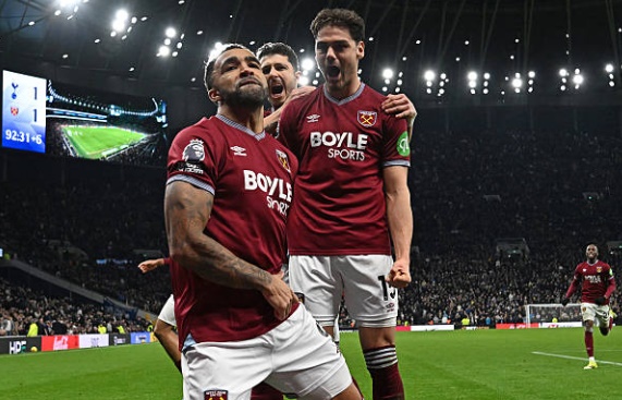 Wilson khiến cho Tottenham trắng tay ngay tr&ecirc;n s&acirc;n nh&agrave;.