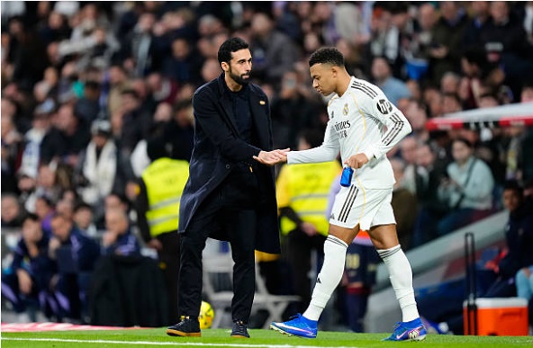 Arbeloa đã có những chia sẻ về các ngôi sao đang đóng vai trò quan trọng tại Real Madrid.