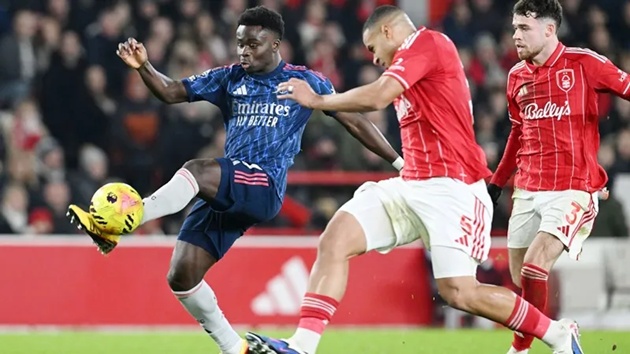 Saka v&agrave; c&aacute;c đồng đội h&ograve;a trận 0-0 thứ 2 li&ecirc;n tiếp tại Ngoại hạng Anh