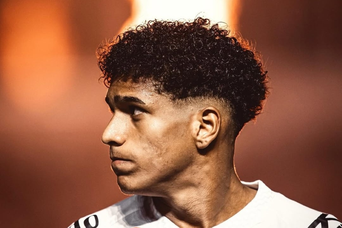 Souza tri ân Santos trước khi gia nhập Tottenham.