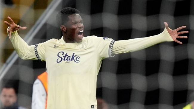 Thierno Barry ghi b&agrave;n duy nhất của trận đấu.