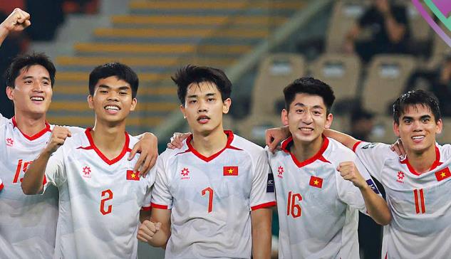 U23 Việt Nam thăng hoa cùng Đình Bắc.