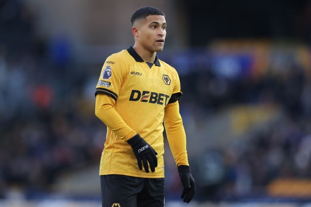 Joao Gomes lọt vào mắt xanh của MU.