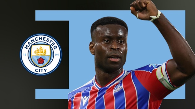 Guehi chính thức đến Man City.