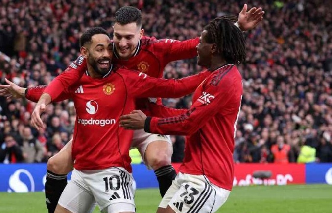 Ảnh bài viết Cunha ca ngợi Carrick mang tư duy chiến thắng trở lại MU