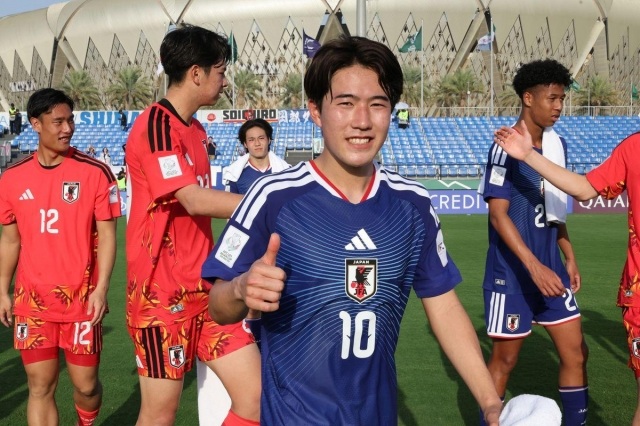 Sato đ&atilde; tạo ra 10 cơ hội từ đầu giải.