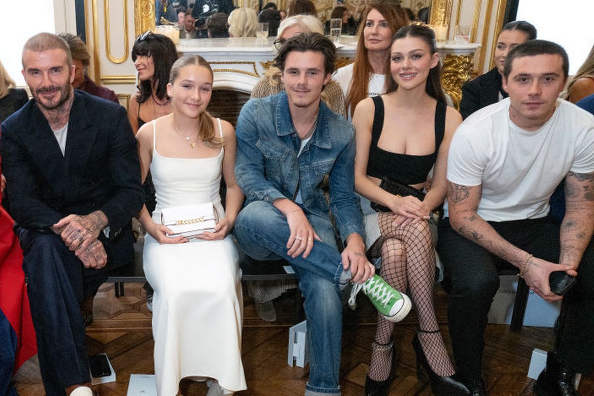 Tâm thư hé lộ mặt tối hào quang.