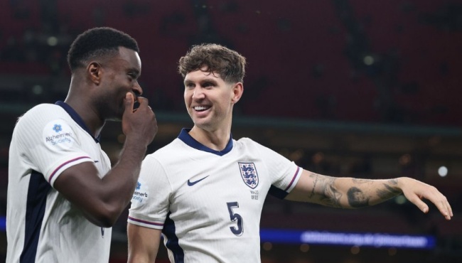 Ảnh bài viết Guehi tự tin hòa nhập tại Man City nhờ Stones và Foden