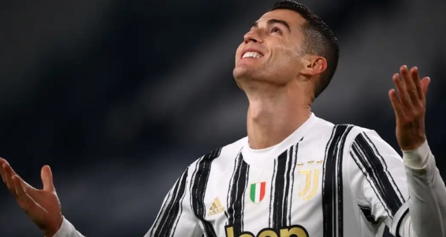 Juventus phải trả Ronaldo 8.5 triệu bảng.