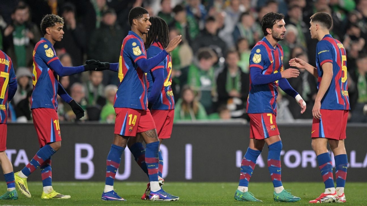 Barcelona cần một chiến thắng để tr&aacute;nh v&ograve;ng play-off Champions League.