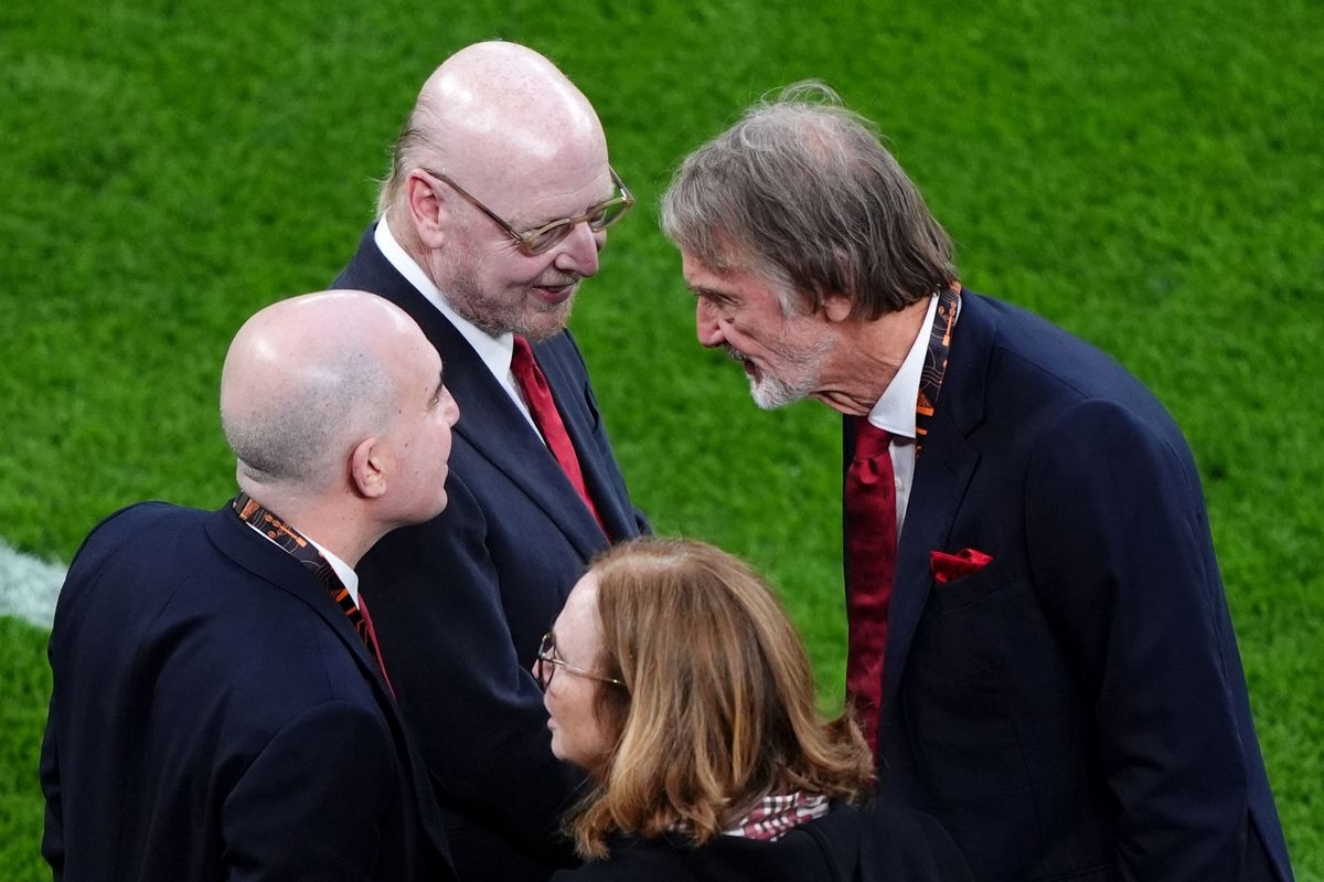 Ảnh bài viết Giải mã lý do Sheikh Jassim thất bại trong việc thâu tóm MU