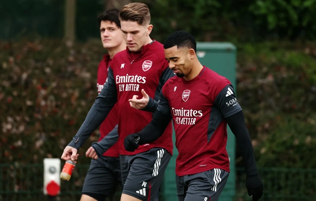 Jesus tin tưởng v&agrave;o Gyokeres