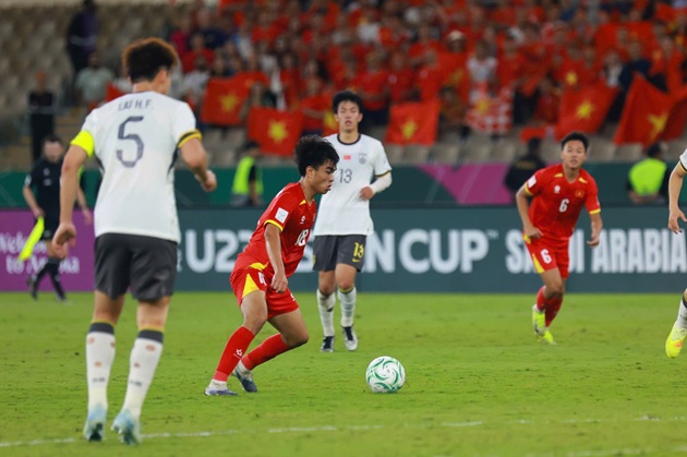 U23 Việt Nam nhập cuộc chủ động nhưng kh&ocirc;ng thể ghi b&agrave;n.