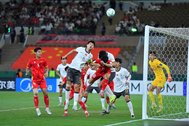 U23 Việt Nam tổn thất nh&acirc;n sự trong trận đấu với U23 Trung Quốc. Ảnh: VFF