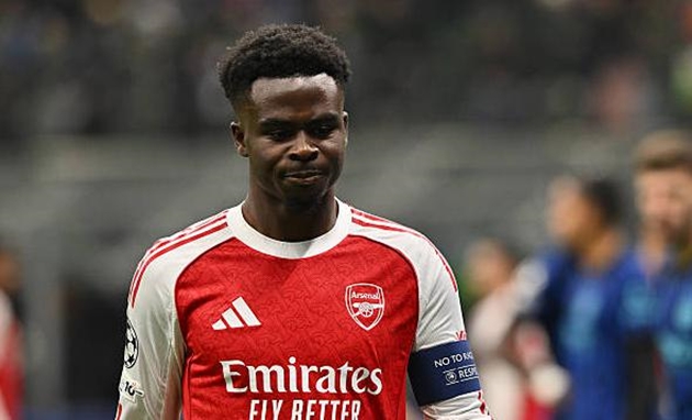 Bukayo Saka &ndash; 7.8 Thi đấu đầy quyết t&acirc;m v&agrave; b&ugrave;ng nổ ngay từ tiếng c&ograve;i khai cuộc, l&agrave; động cơ k&eacute;o Arsenal tiến l&ecirc;n. C&oacute; những thời điểm Saka thi đấu như 