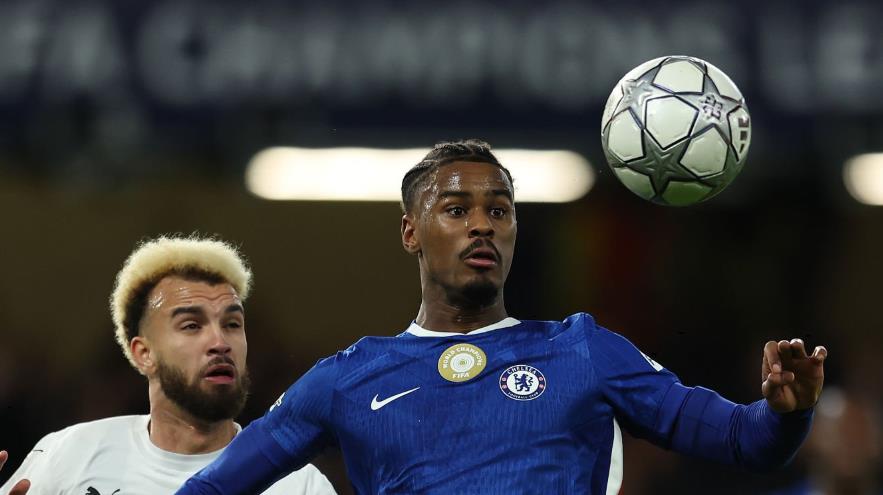 Jorrel Hato &mdash; 6.6:&nbsp;Ho&agrave;n th&agrave;nh tốt nhiệm vụ d&acirc;ng cao b&ecirc;n c&aacute;nh tr&aacute;i, tạo ra nhiều cơ hội. Tuy nhi&ecirc;n, lẽ ra anh phải l&agrave;m tốt hơn với cơ hội ngon ăn ngay trước tiếng c&ograve;i kết th&uacute;c hiệp một.