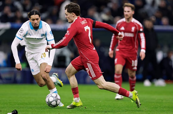 Florian Wirtz (6.8 điểm): D&ugrave; thể hiện kỹ năng kiểm so&aacute;t b&oacute;ng đi&ecirc;u luyện v&agrave; khả năng tho&aacute;t pressing đẳng cấp, Wirtz lại thiếu đi sự sắc sảo trong c&aacute;c pha dứt điểm cuối c&ugrave;ng. Anh bỏ lỡ một v&agrave;i cơ hội c&oacute; thể gi&uacute;p Liverpool sớm định đoạt trận đấu trong hiệp hai.