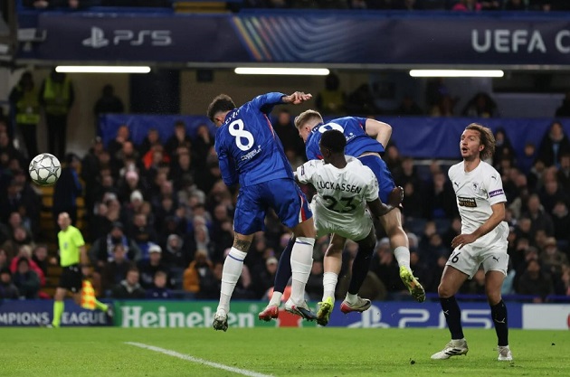 Ảnh bài viết Rosenior bức xúc vụ Enzo bị tước bàn thắng