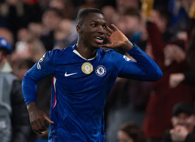 Ảnh bài viết HLV Rosenior khẳng định Caicedo hay nhất thế giới