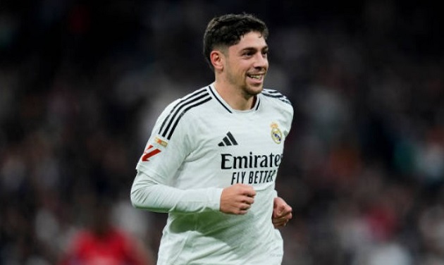 Man Utd rất cần một tiền vệ đa năng như Valverde.