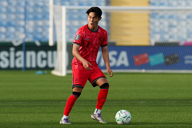 U23 Việt Nam nhiều khả năng sử dụng h&agrave;ng ph&ograve;ng ngự l&ugrave;i s&acirc;u để chống lại sức tấn c&ocirc;ng của Kang Seong-jin v&agrave; c&aacute;c đồng đội b&ecirc;n ph&iacute;a U23 H&agrave;n Quốc.