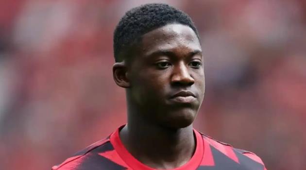 Ảnh bài viết MU gấp rút trói chân Mainoo sau màn lột xác cùng Carrick