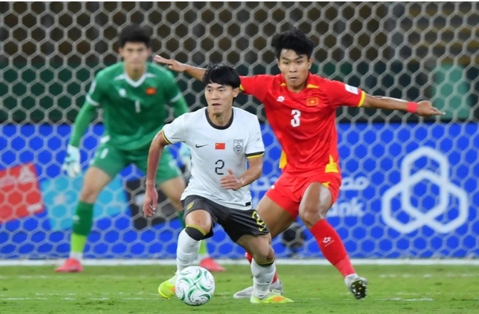 Ảnh bài viết Báo Trung Quốc dự báo Lý Đức bị AFC treo giò 6 trận