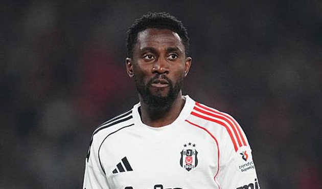 Wilfried Ndidi nằm trong tầm ngắm của Manchester United.