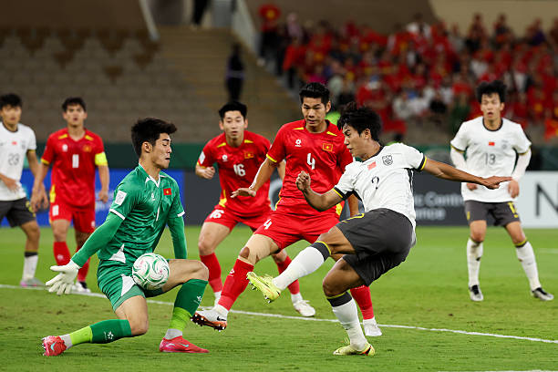 U23 Trung Quốc hạ gục U23 Việt Nam bằng lối chơi thực dụng v&agrave; khả năng chớp thời cơ sắc b&eacute;n.