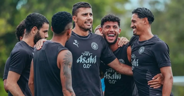 Man City thiếu 7 cầu thủ trước trận Wolves.