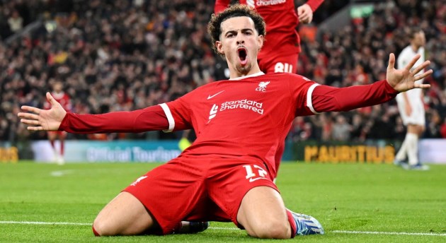 Sau Robertson, Tottenham c&ograve;n muốn cả Jones từ Liverpool.