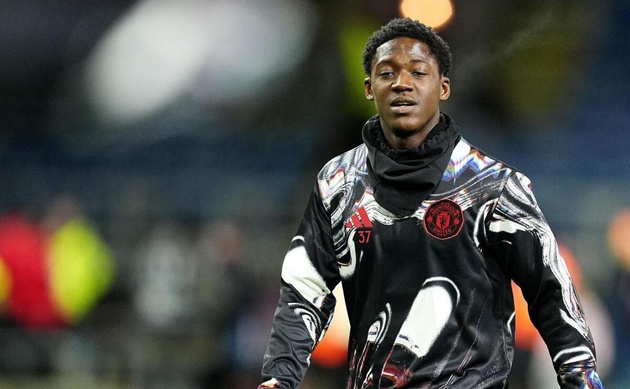 Ảnh bài viết Carrick ví Mainoo là hình mẫu của lò Carrington