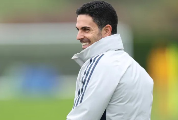 Arsenal thuận lợi trong cuộc đua vô địch.