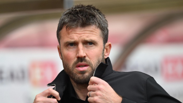 Carrick dự kh&aacute;n trận đấu của U18 Quỷ đỏ.