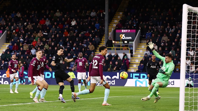 Tottenham đã có trận đấu không dễ dàng.