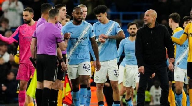 Ảnh bài viết Pep mỉa mai màn ra mắt của trọng tài dù Man City chiến thắng