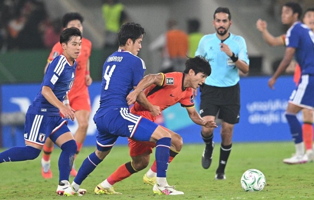 U23 Nhật Bản kh&ocirc;ng gặp nhiều kh&oacute; khăn để đ&aacute;nh bại U23 Trung Quốc.