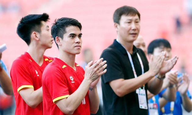 Văn Khang rất th&agrave;nh c&ocirc;ng với b&oacute;ng đ&aacute; trẻ Việt Nam.