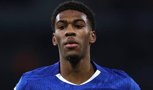 Josh Acheampong c&oacute; thể l&agrave; một lựa chọn ph&ugrave; hợp cho Chelsea ở trận đấu với Crystal Palace