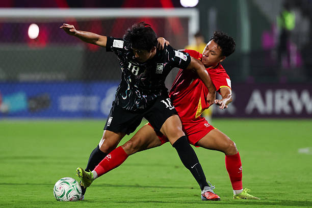 Nguyễn Th&aacute;i Sơn thi đấu ấn tượng nơi tuyến giữa của U23 Việt Nam.